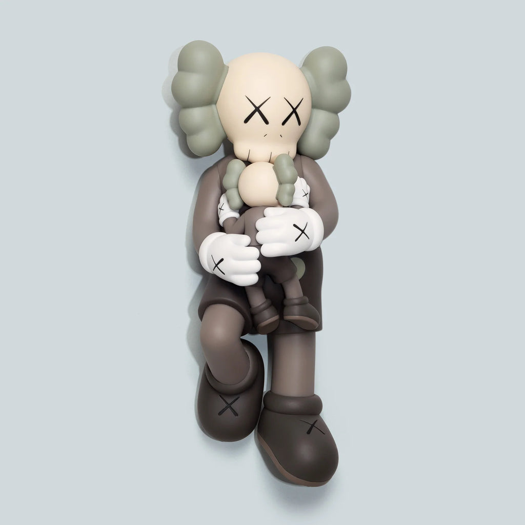 kaws-holiday-singapore-brown-2